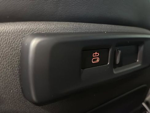 Used 2022 BMW X5 M50i w/ Executive Package image 15