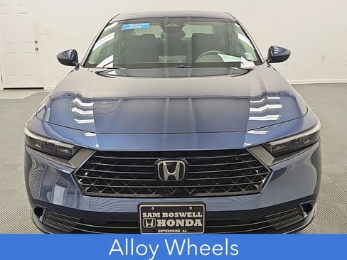 Used 2024 Honda Accord EX image 3