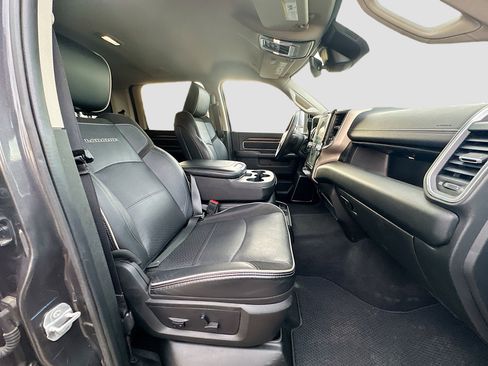 Used 2024 RAM 2500 Laramie w/ Safety Group image 32