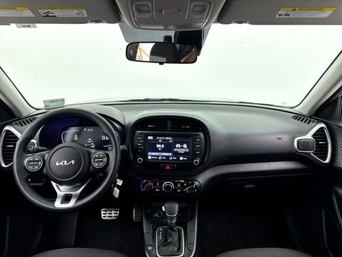 Certified 2025 Kia Soul LX w/ LX Technology Package FWD image 19