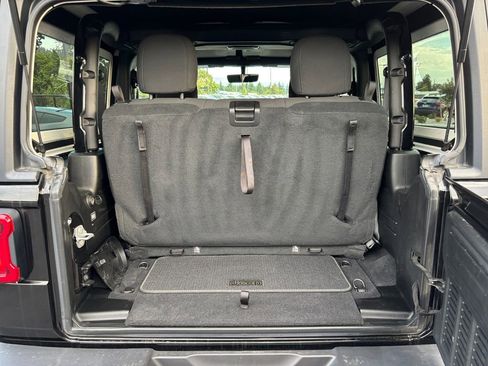 Used 2021 Jeep Wrangler Sport image 25