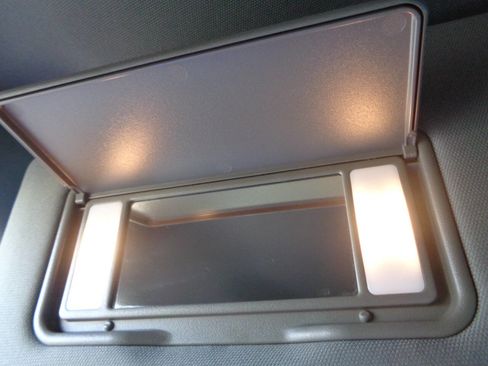 Used 2020 Ford F250 Lariat w/ Chrome Package image 41