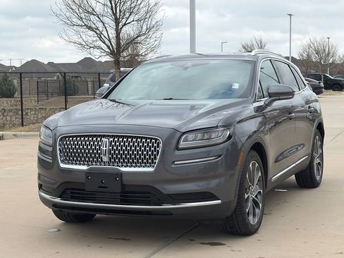 Used 2023 Lincoln Nautilus Reserve w/ Luxury Package image 3