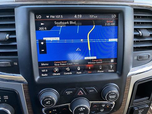 Used 2018 RAM 2500 Laramie AWD/4WD image 15