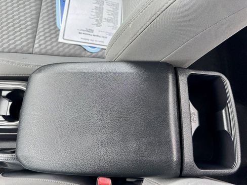 Used 2021 Toyota Tacoma SR image 35