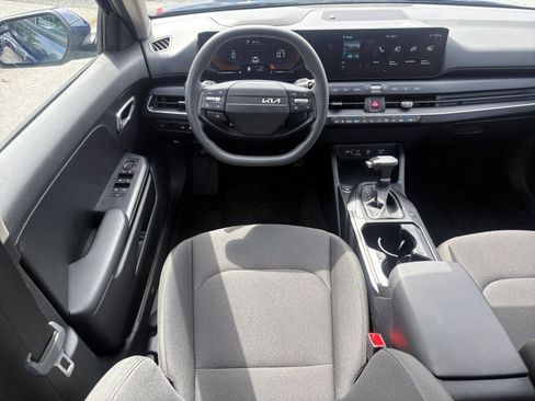 Used 2026 Kia K4 FWD image 28