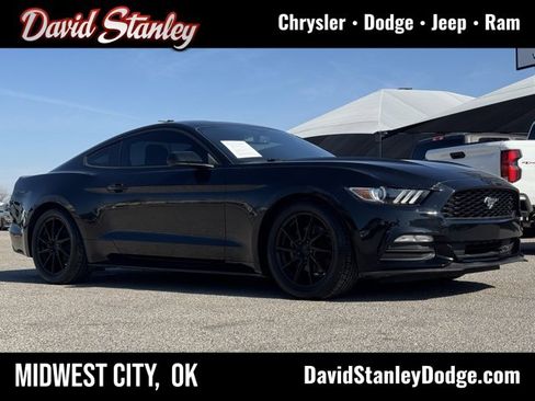 Used 2016 Ford Mustang Coupe image 1