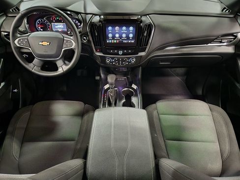 Used 2023 Chevrolet Traverse LT FWD image 46