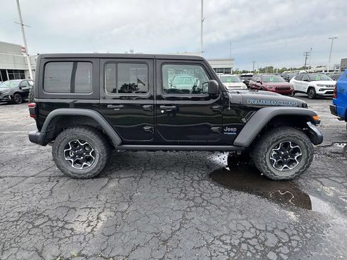 Used 2022 Jeep Wrangler Unlimited Rubicon 4xe AWD/4WD image 2
