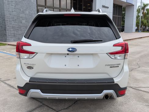 Certified 2022 Subaru Forester Touring AWD/4WD image 4