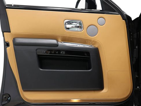 Used 2017 Rolls-Royce Ghost Series II Sedan 4D image 9