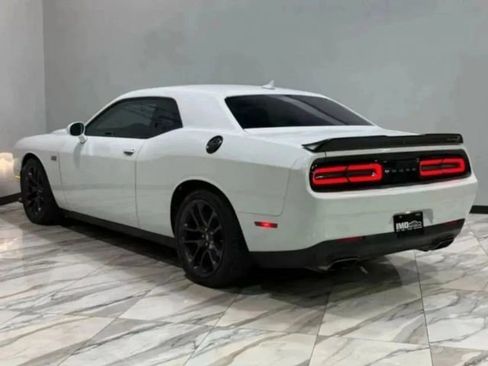 Used 2020 Dodge Challenger R/T Scat Pack image 9