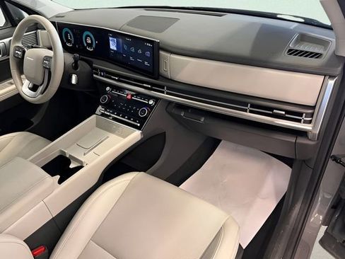 Used 2025 Hyundai Santa Fe SEL image 17