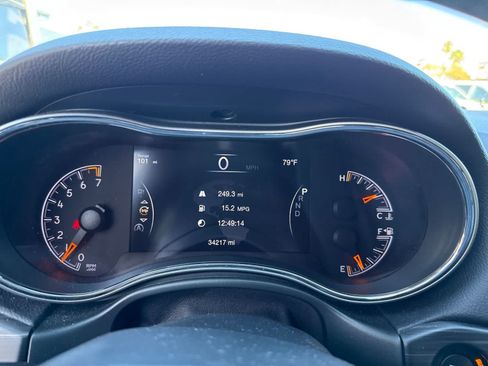 Used 2020 Jeep Grand Cherokee Altitude RWD image 27