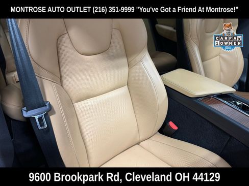 Used 2023 Volvo XC60 B5 Ultimate w/ Climate Package image 49
