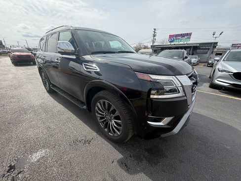 Used 2024 Nissan Armada Platinum image 1