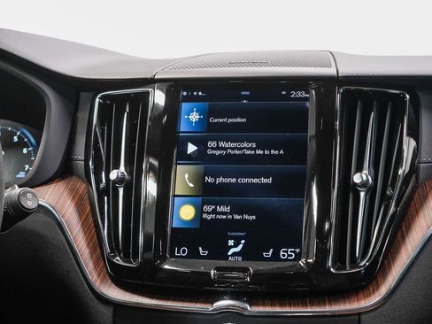 Used 2021 Volvo XC60 T5 Inscription w/ Protection Package Premier image 14