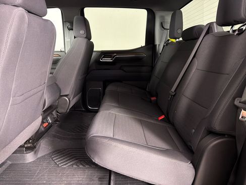 Used 2025 Chevrolet Silverado 1500 LT Trail Boss w/ LPO, Dark Essentials Package AWD/4WD image 19