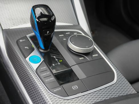 Certified 2023 BMW i4 eDrive40 w/ M Sport Package image 24