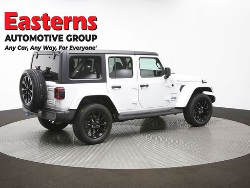 Used 2023 Jeep Wrangler Unlimited Sahara AWD/4WD image 46