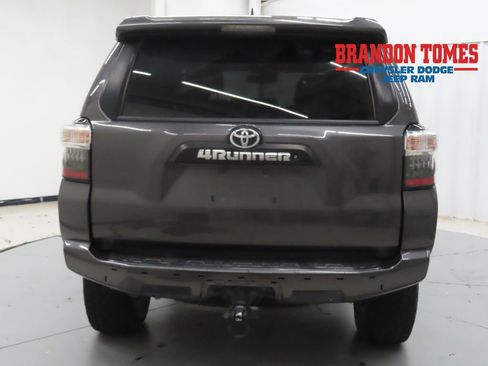 Used 2020 Toyota 4Runner TRD Off-Road AWD/4WD image 4
