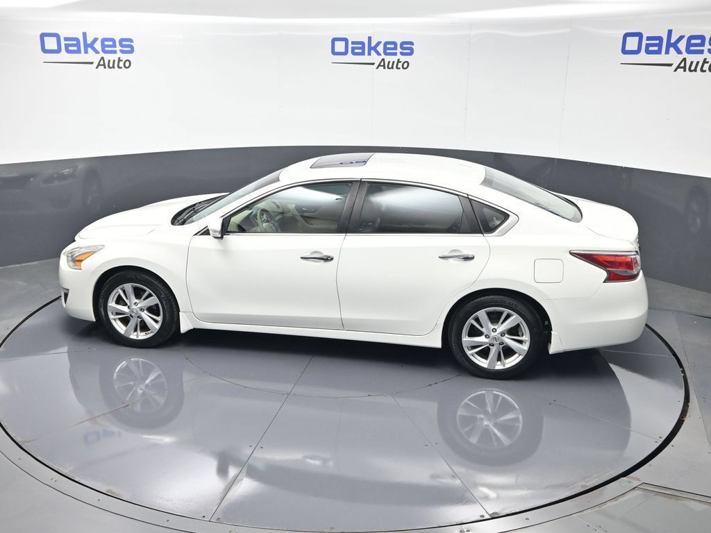 Used 2015 Nissan Altima 2.5 SV w/ Convenience Package FWD image 48
