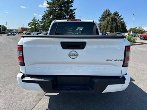 Certified 2024 Nissan Frontier SV w/ Technology Package AWD/4WD image 4