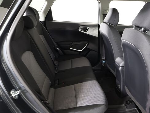 Used 2025 Kia Soul S image 33