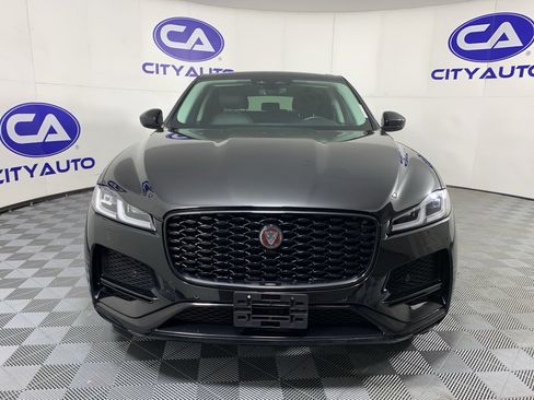 Used 2022 Jaguar F-PACE S image 9