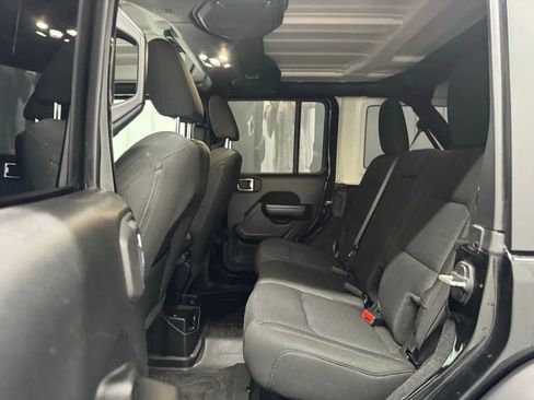 Used 2021 Jeep Wrangler Unlimited Sport image 19