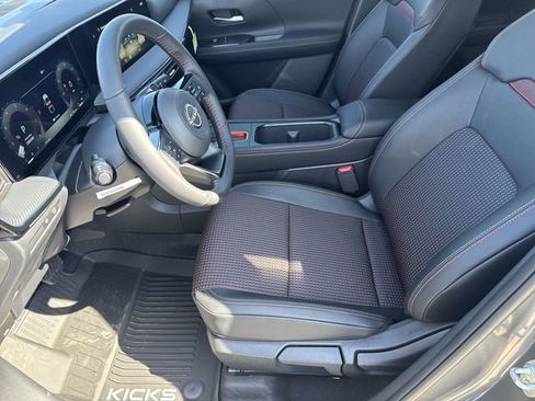 New 2025 Nissan Kicks SR image 14