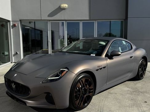 New 2025 Maserati GranTurismo Folgore image 3