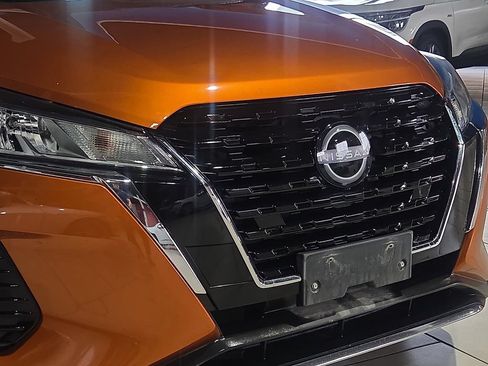 Used 2024 Nissan Kicks SV FWD image 7