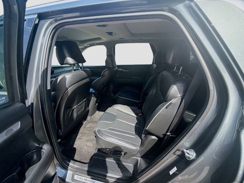 Used 2023 Hyundai Palisade Limited w/ Cargo Package AWD/4WD image 21