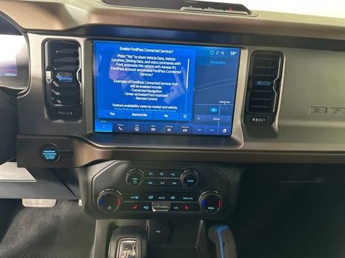 Used 2023 Ford Bronco Outer Banks image 20