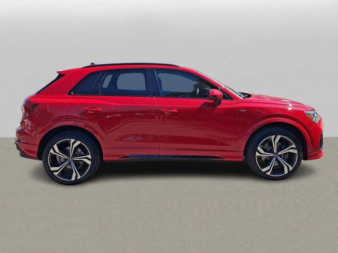 Used 2024 Audi Q3 2.0T Premium Plus w/ Premium Plus Package AWD/4WD image 32