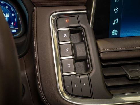 Used 2023 Chevrolet Tahoe LT w/ LT Signature Plus Package image 20