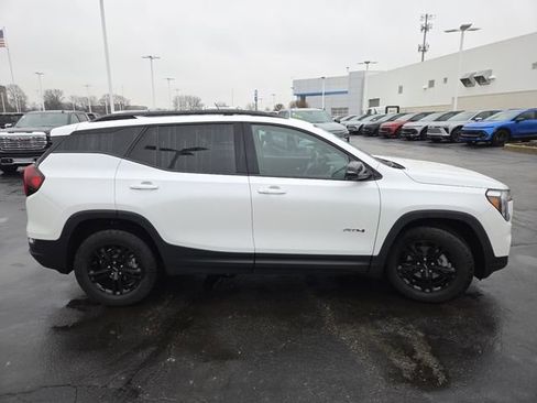 Used 2022 GMC Terrain AT4 w/ Infotainment Package II image 23