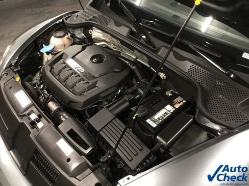 Used 2019 Volkswagen Beetle 2.0T S image 43
