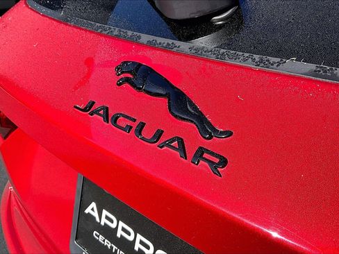 Used 2024 Jaguar F-PACE R-Dynamic S image 7
