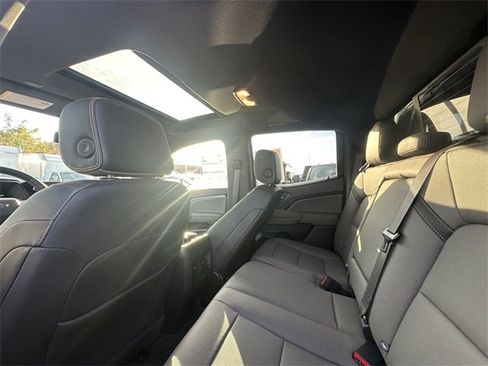 Used 2024 Chevrolet Colorado ZR2 w/ ZR2 Bison Edition image 18