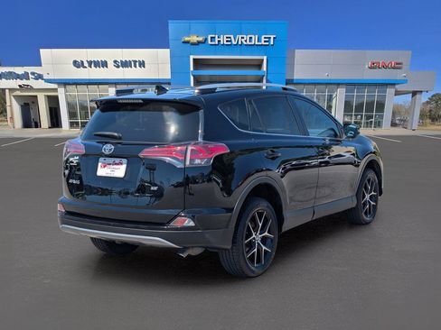 Used 2018 Toyota RAV4 SE w/ Power Extra Value Package FWD image 8