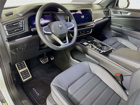 New 2026 Volkswagen Atlas Cross Sport SEL R-Line image 5
