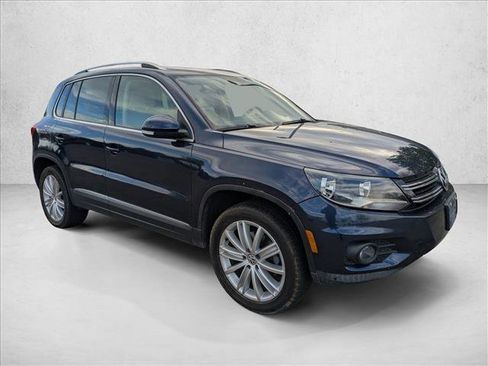 Used 2015 Volkswagen Tiguan SE AWD/4WD image 3