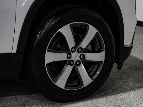 Used 2018 Chevrolet Traverse LT FWD image 73