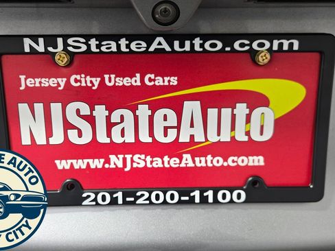Used 2019 Chrysler Pacifica Touring Plus w/ Tire & Wheel Group FWD image 30