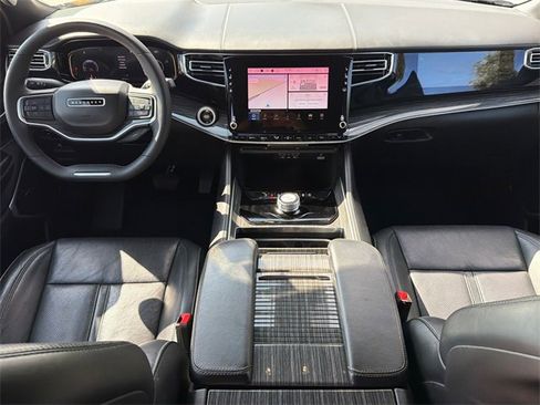 Used 2022 Jeep Wagoneer Series II image 12