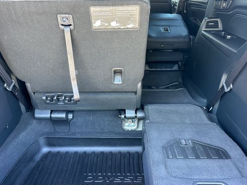 Used 2024 Honda Odyssey Elite image 25