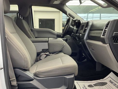 Used 2017 Ford F250 XLT image 8