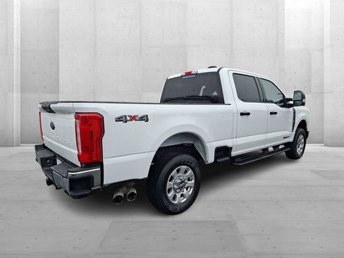 Used 2024 Ford F250 XLT AWD/4WD image 6